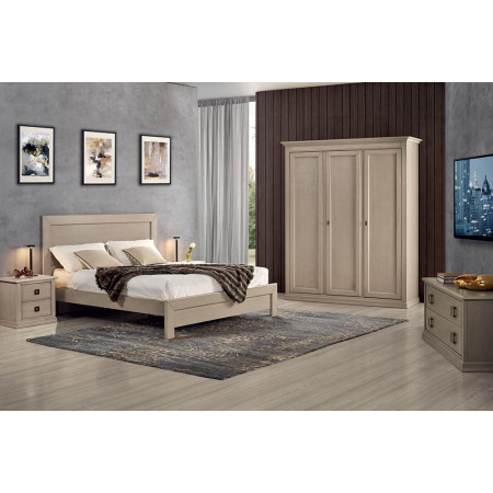 2444  Raw or finished wooden queen size bed, finishes to customer choice