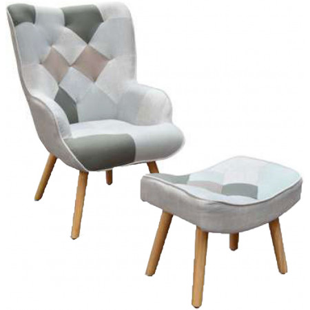 943  Poltrona con poggiapiedi in legno tappezzata patchwork