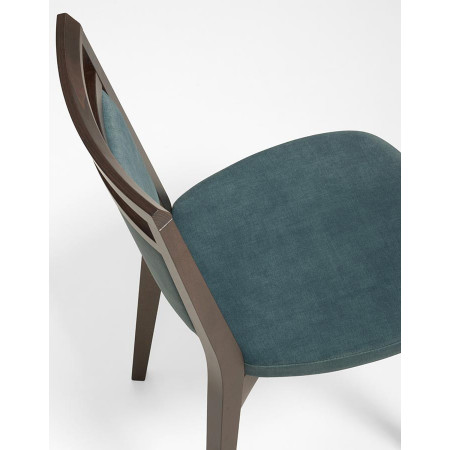 008  Raw or finished beech wood chair, finishing to choice