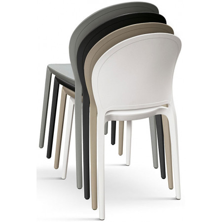 987  Sedia impilabile, struttura in polipropilene 4 colori