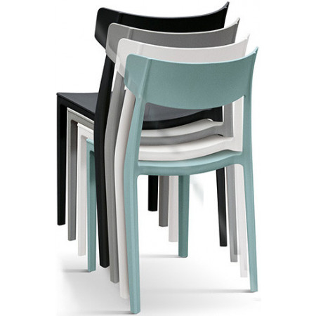 994  Sedia impilabile, struttura in polipropilene 4 colori