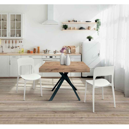 2319  Tavolo allungabile con base in metallo e piano in melaminico rovere vivo