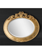 Oval or round mirror